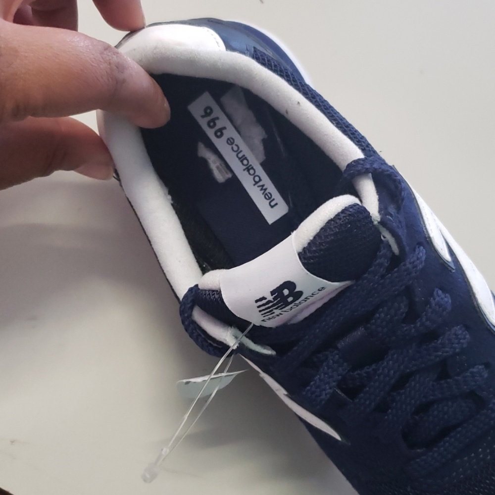 New Balance - Picture 2 of 4